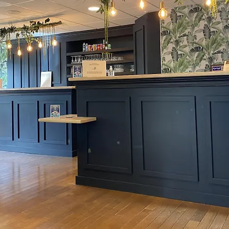 Otel Shelder - En Cotentin - Equeurdreville 3*