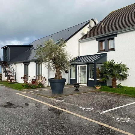 Hotel Shelder - En Cotentin - Equeurdreville 3*